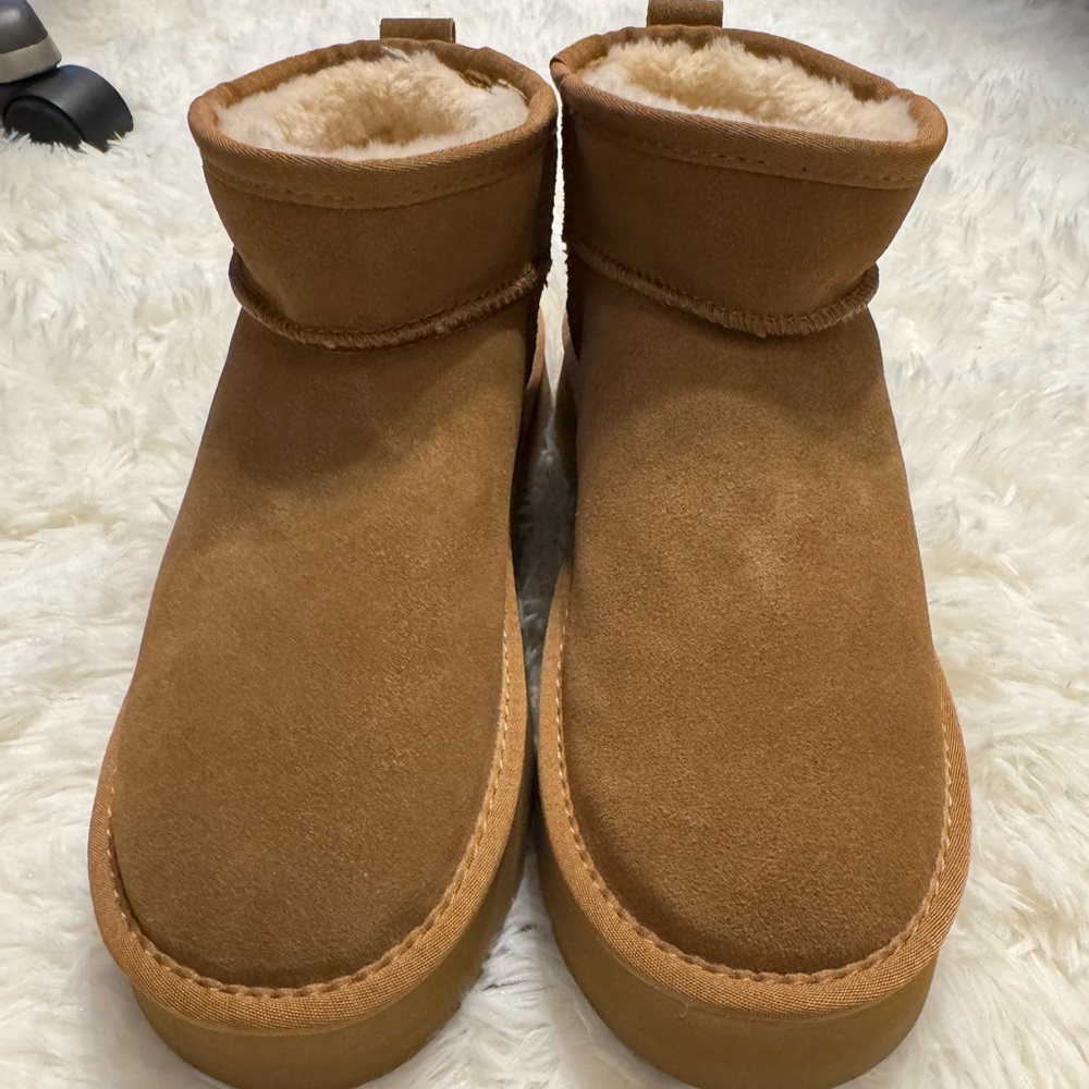 UGG Ultra Mini platform Cozy Tan Suede Boots